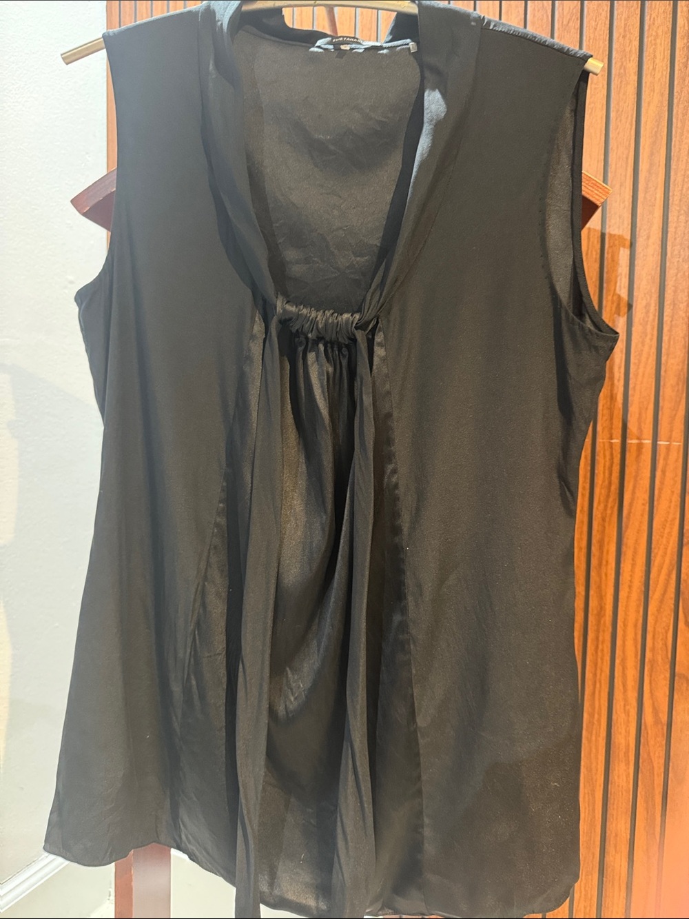 Elie Tahari Black Sleeveless Tie-Front Blouse - Picture 4 of 5